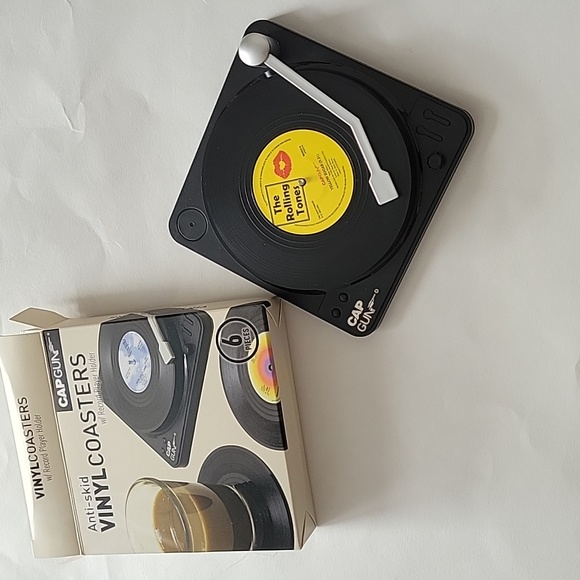 VINYL Coaster Set on a Record Player Design - Picture 3 of 10